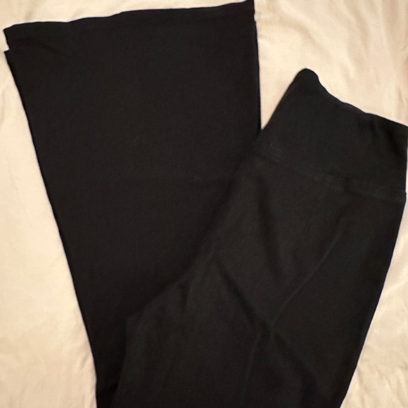 Free People PETITE Black Cross Band Pull On Flare Bell Bottom Jeans - Picture 2 of 2